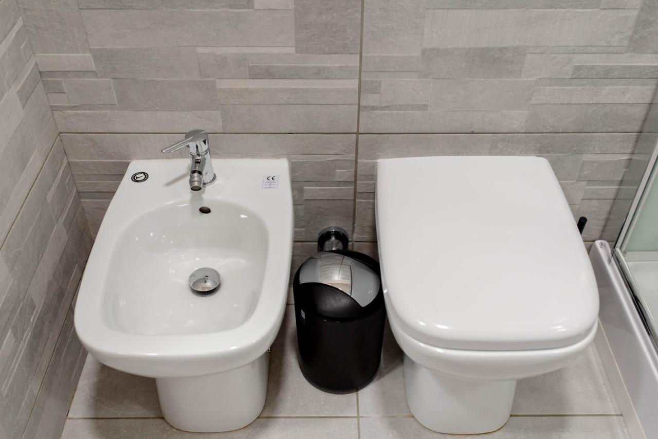 Bianca Apartment Турин Екстер'єр фото